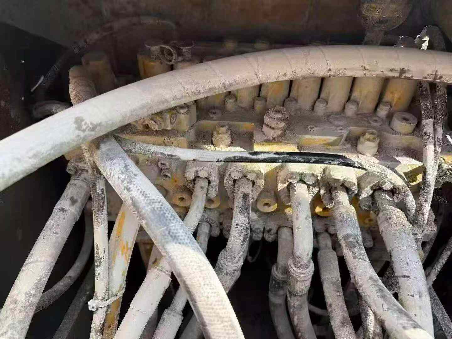 Buy Caterpillar 320A Used Excavator / 2