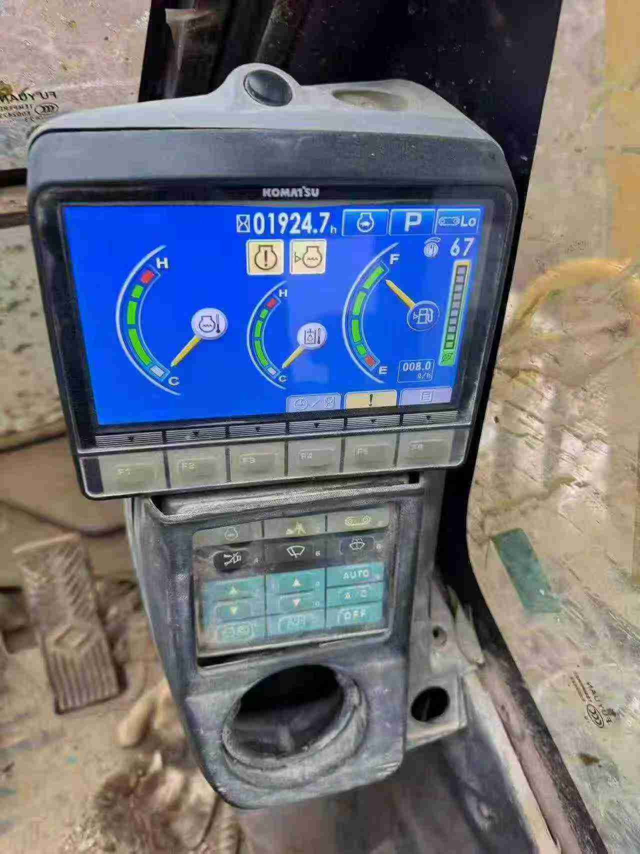 Buy Komatsu PC210 Used Excavator / 2