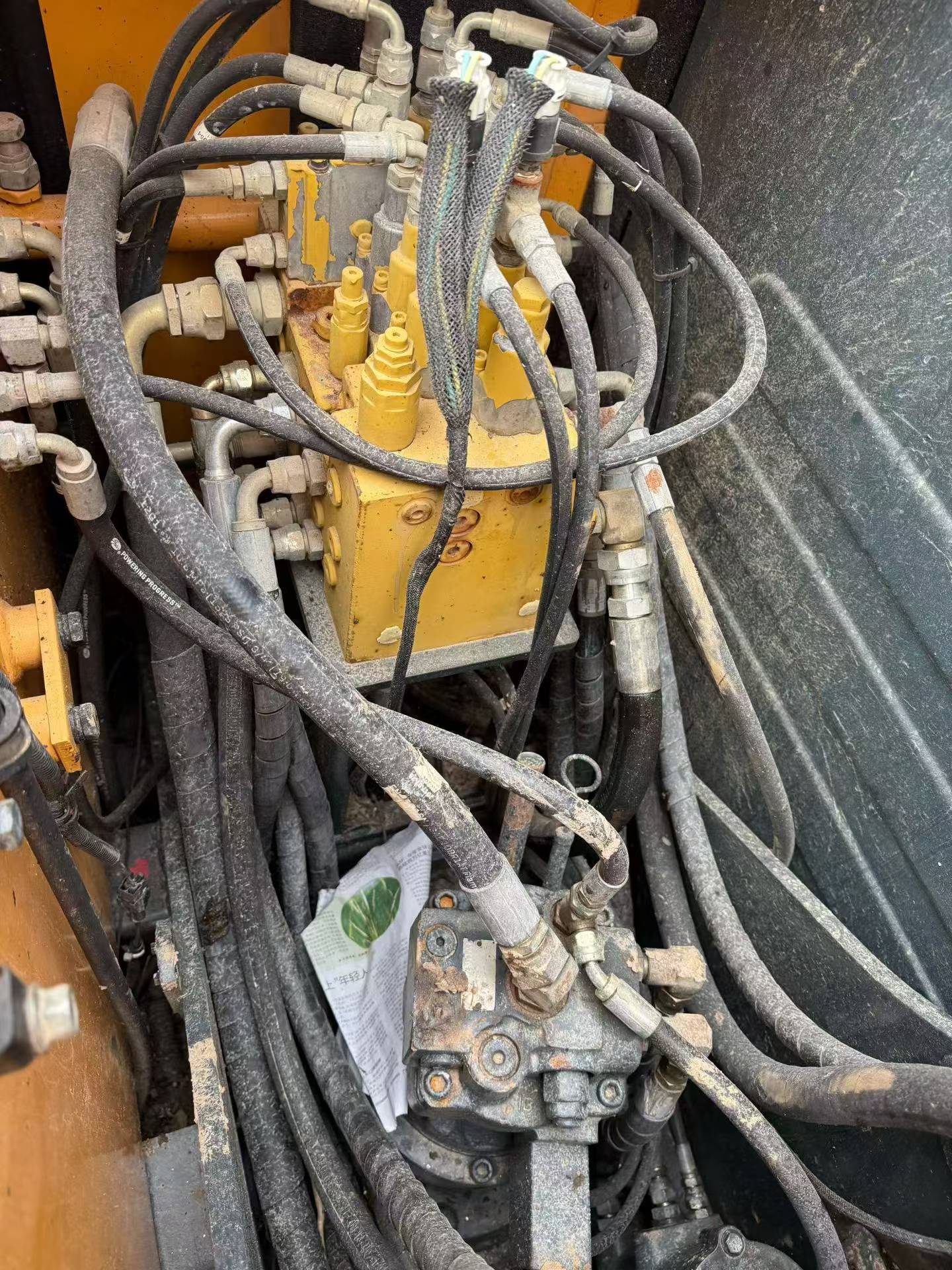 Buy Hyundai R75VS Used Excavator / 3