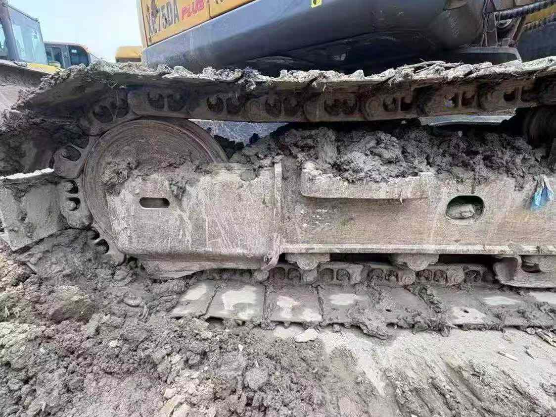 Buy XCMG XE75C Used Excavator / 2