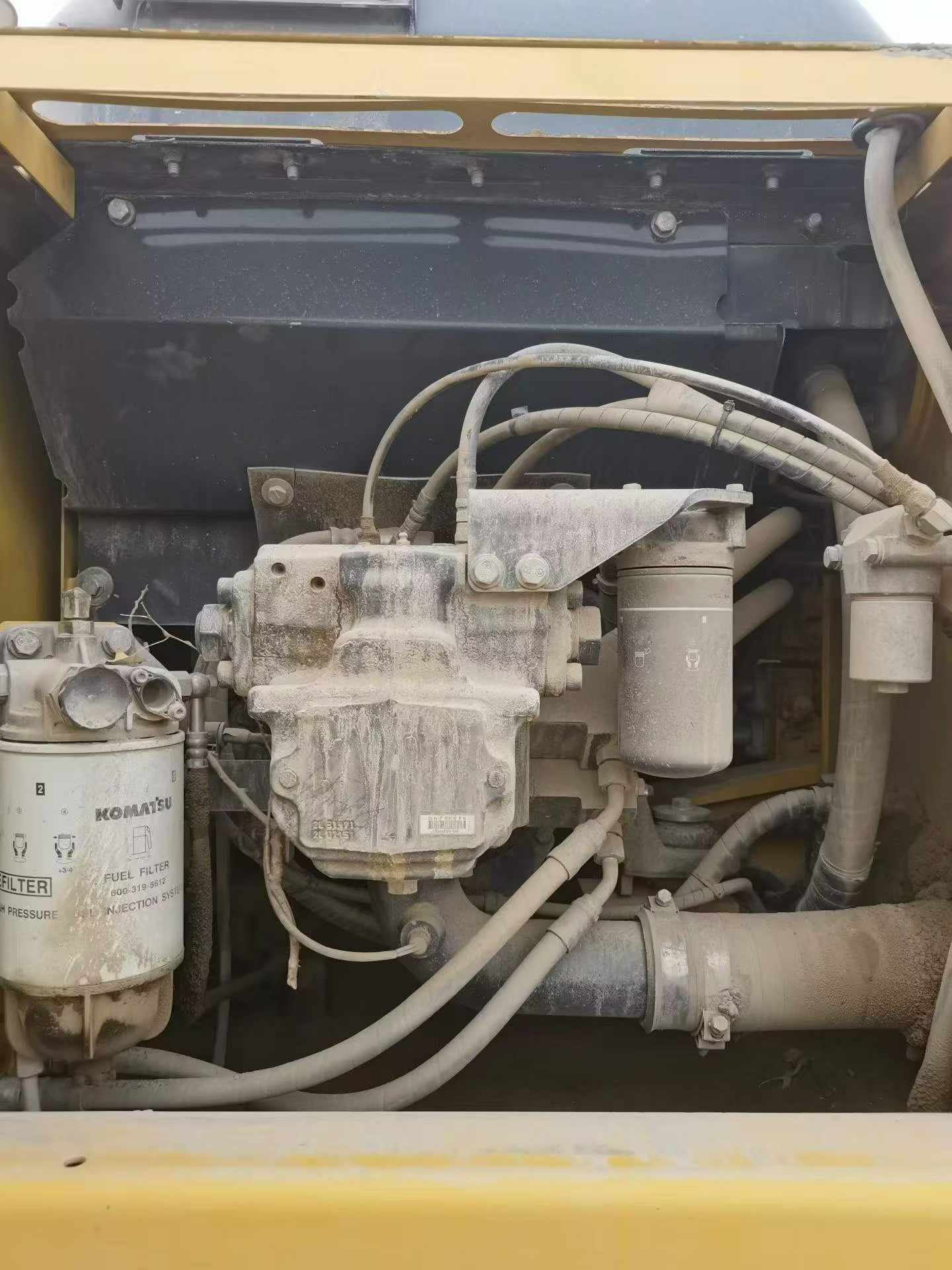 Buy Komatsu PC200-8 Used Excavator / 6