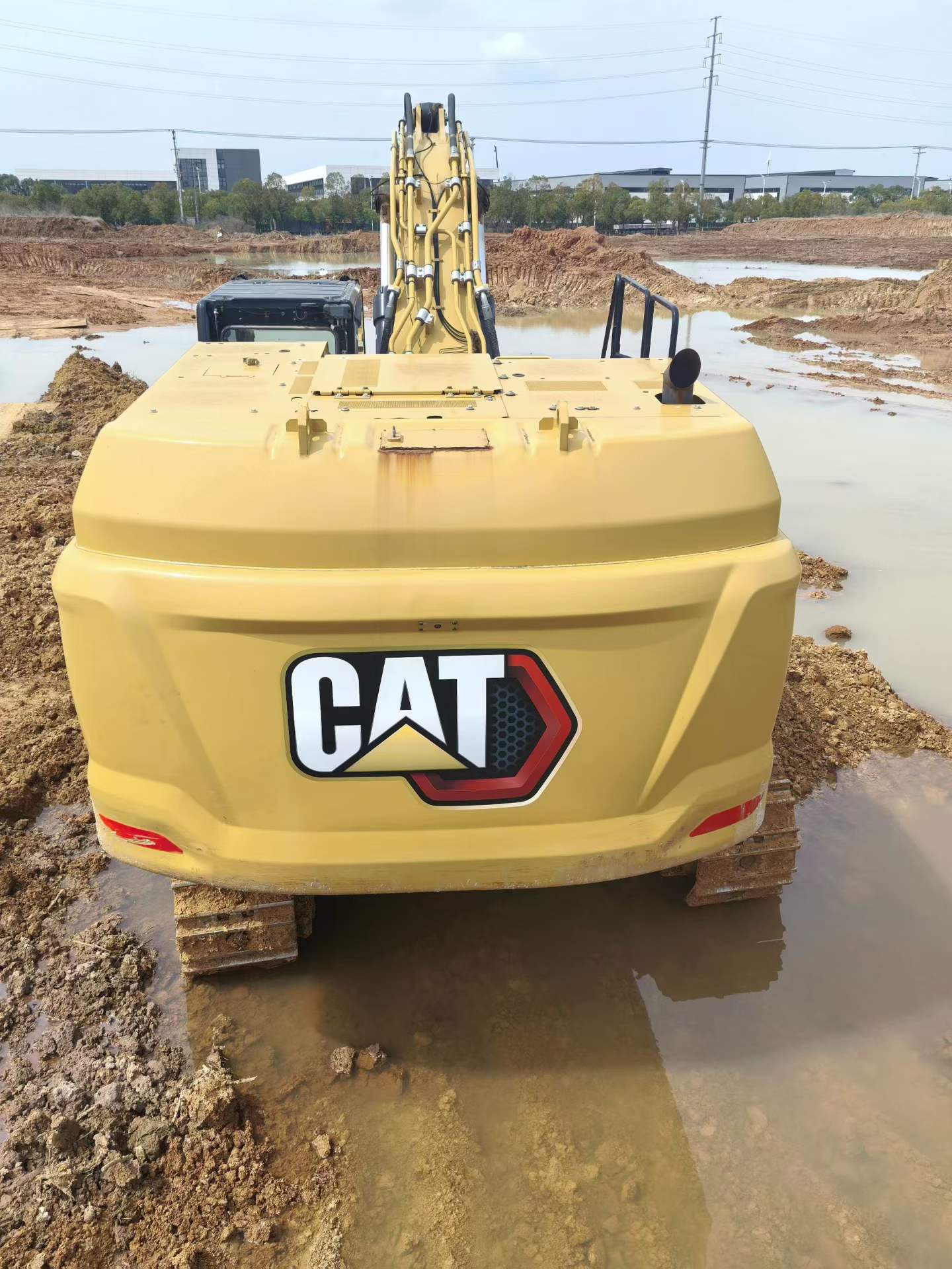 Buy Caterpillar CAT355  Used Excavator / 4
