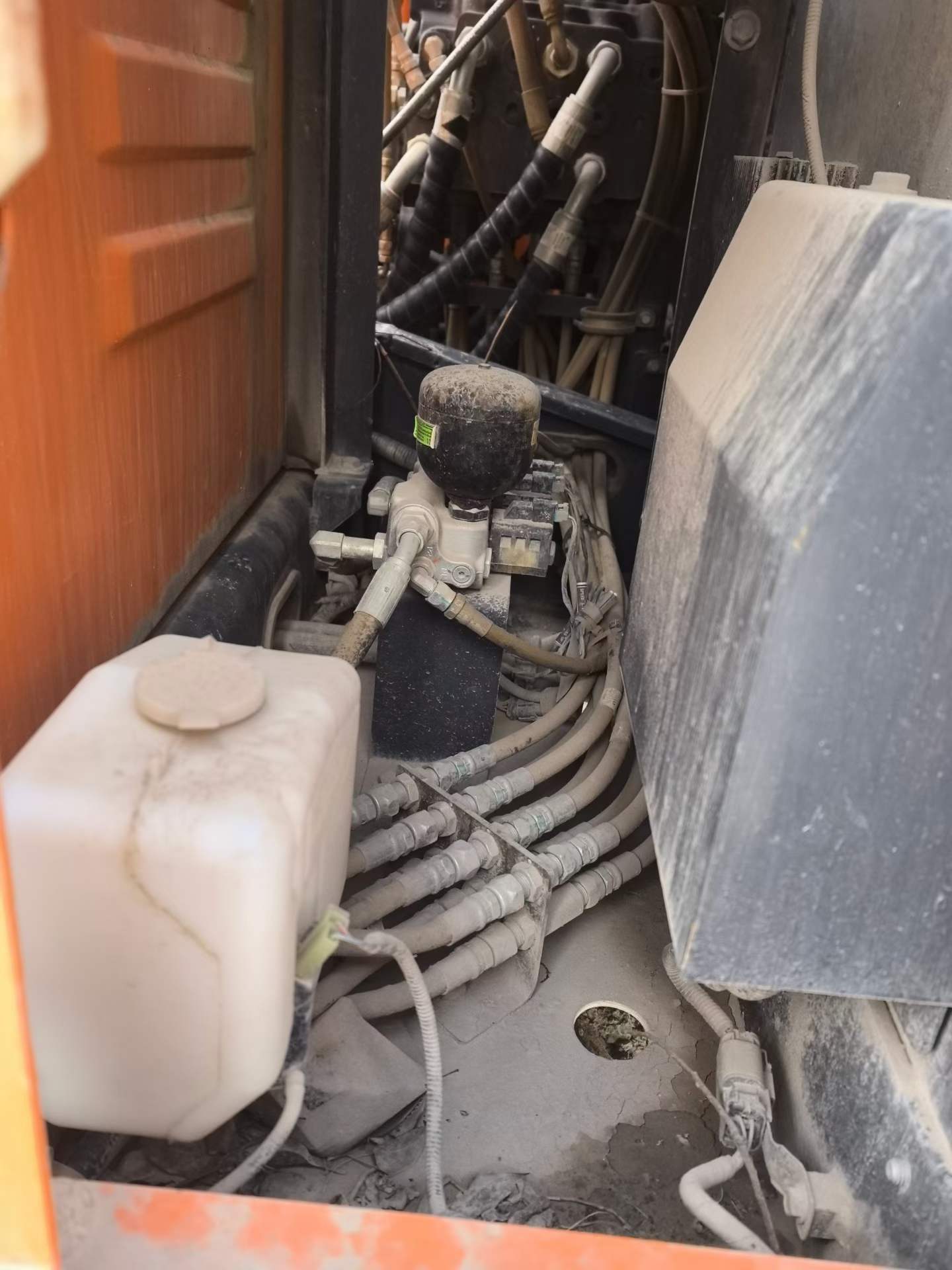 Buy Doosan S130W-3 Used Excavator / 3