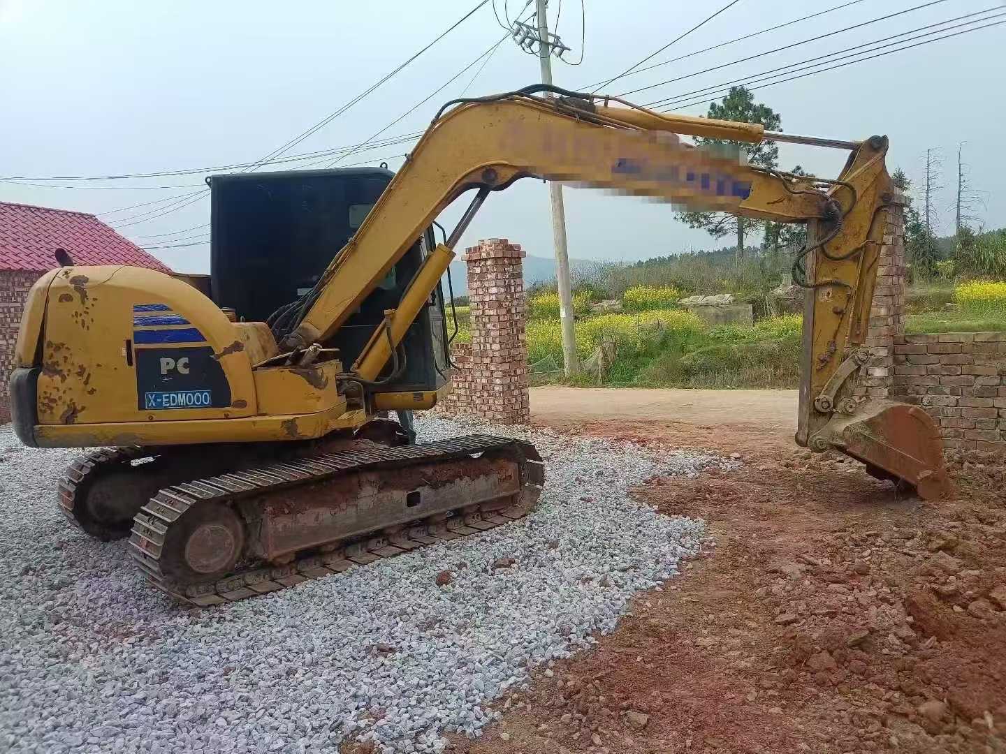 Buy Komatsu PC60-8 Used Excavator / 3