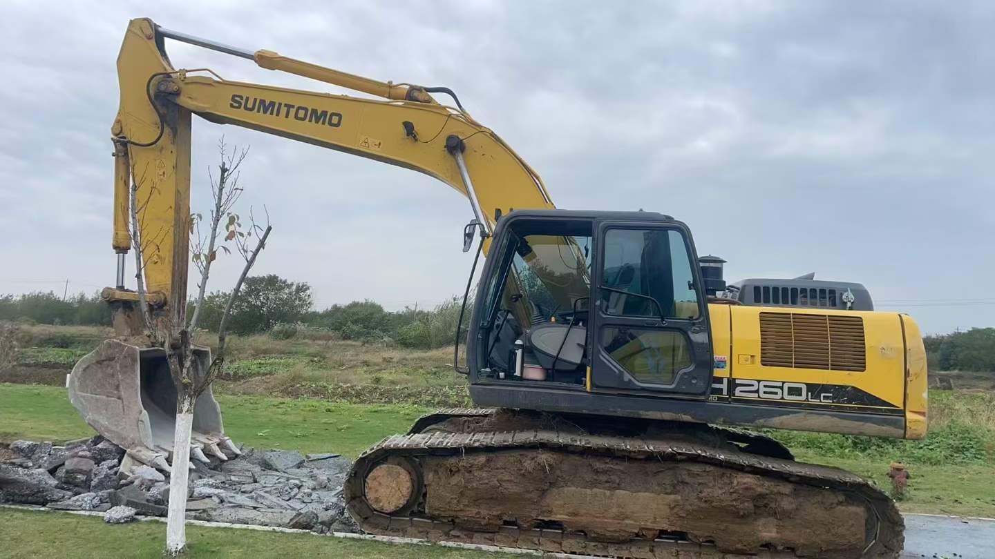 Buy Sumitomo S260 Used Excavator / 4