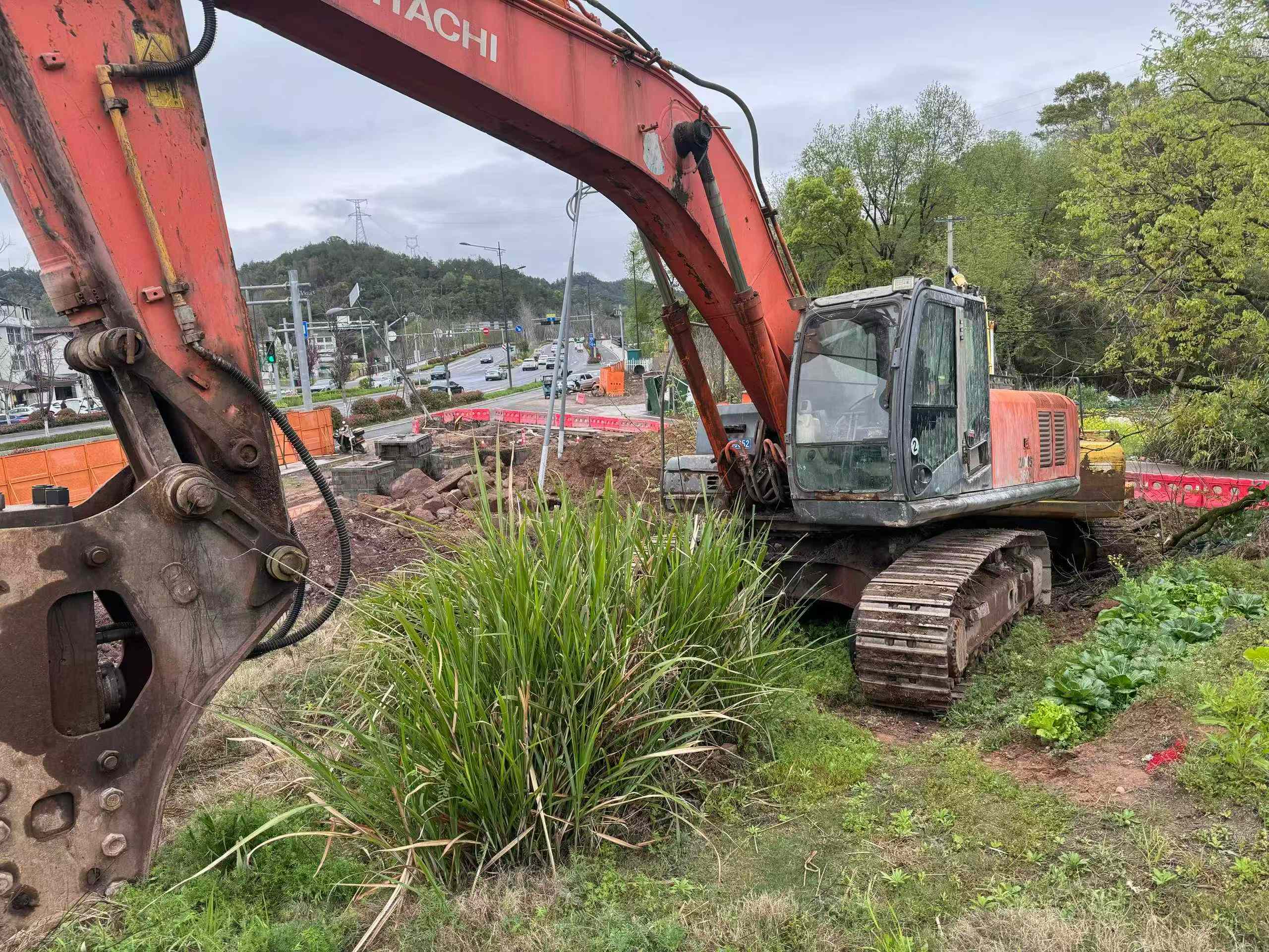 Buy Hitachi EX360-5 Used Excavator / 3