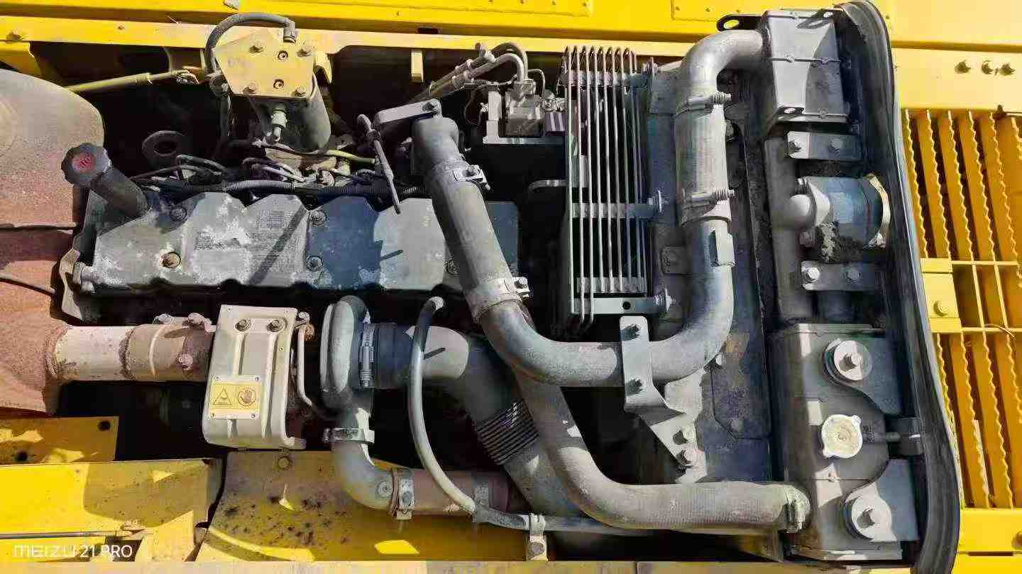 Buy Komatsu PC210LC-8 Used Excavator / 3