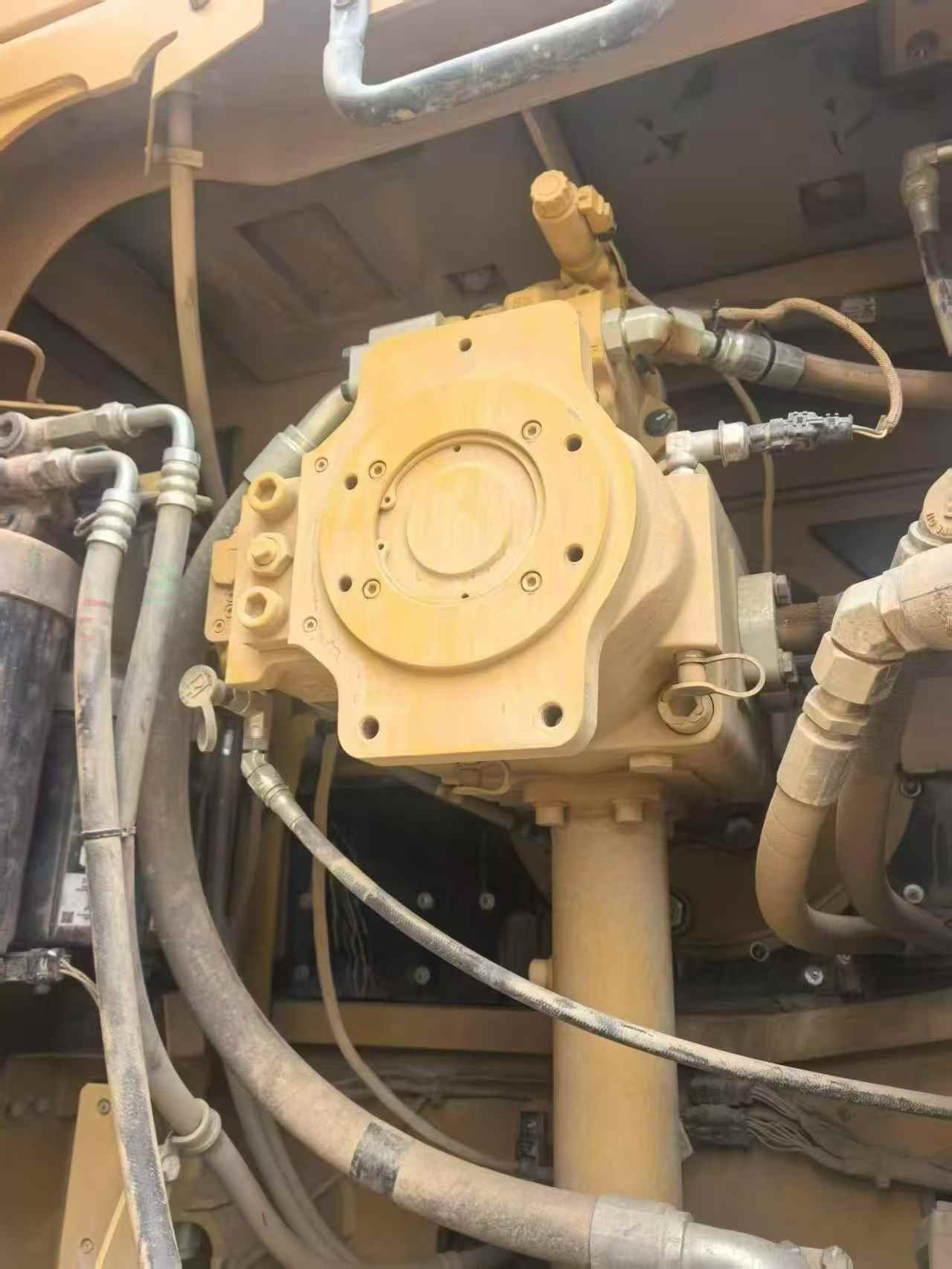 Buy Caterpillar CAT355  Used Excavator / 8