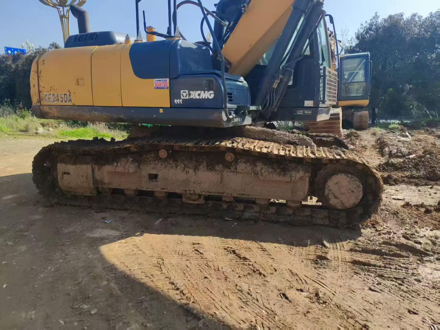 Buy XCMG XE200 Used Excavator / 3