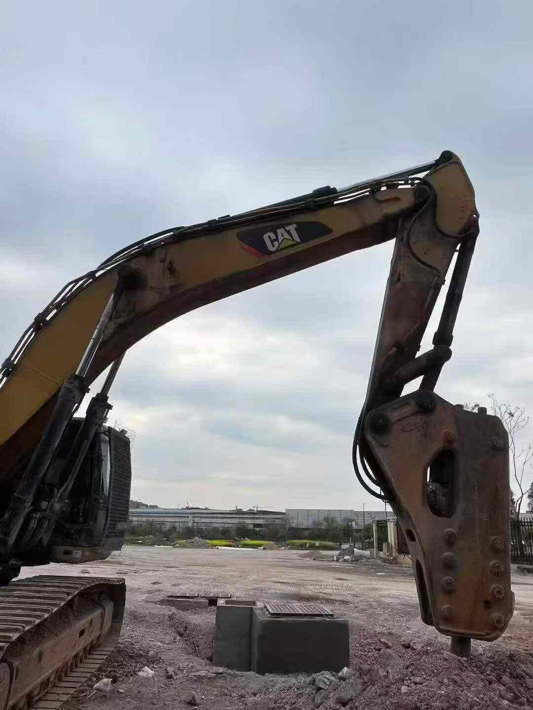 Buy Caterpillar 349E Used Excavator / 3