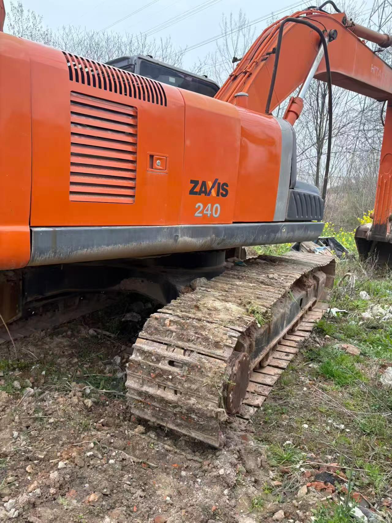 Buy Hitachi EX240-3 Used Excavator / 6