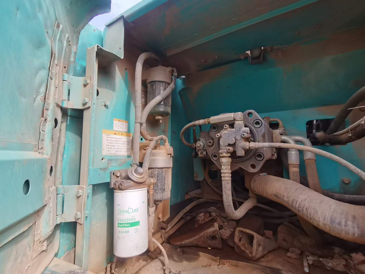 Buy Kobelco SK250 Used Excavator / 8