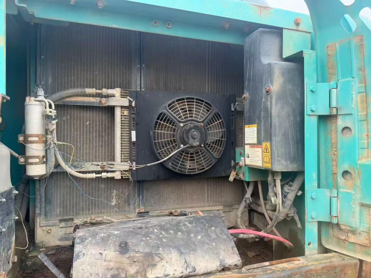 Buy Kobelco SK200-8 Used Excavator / 6