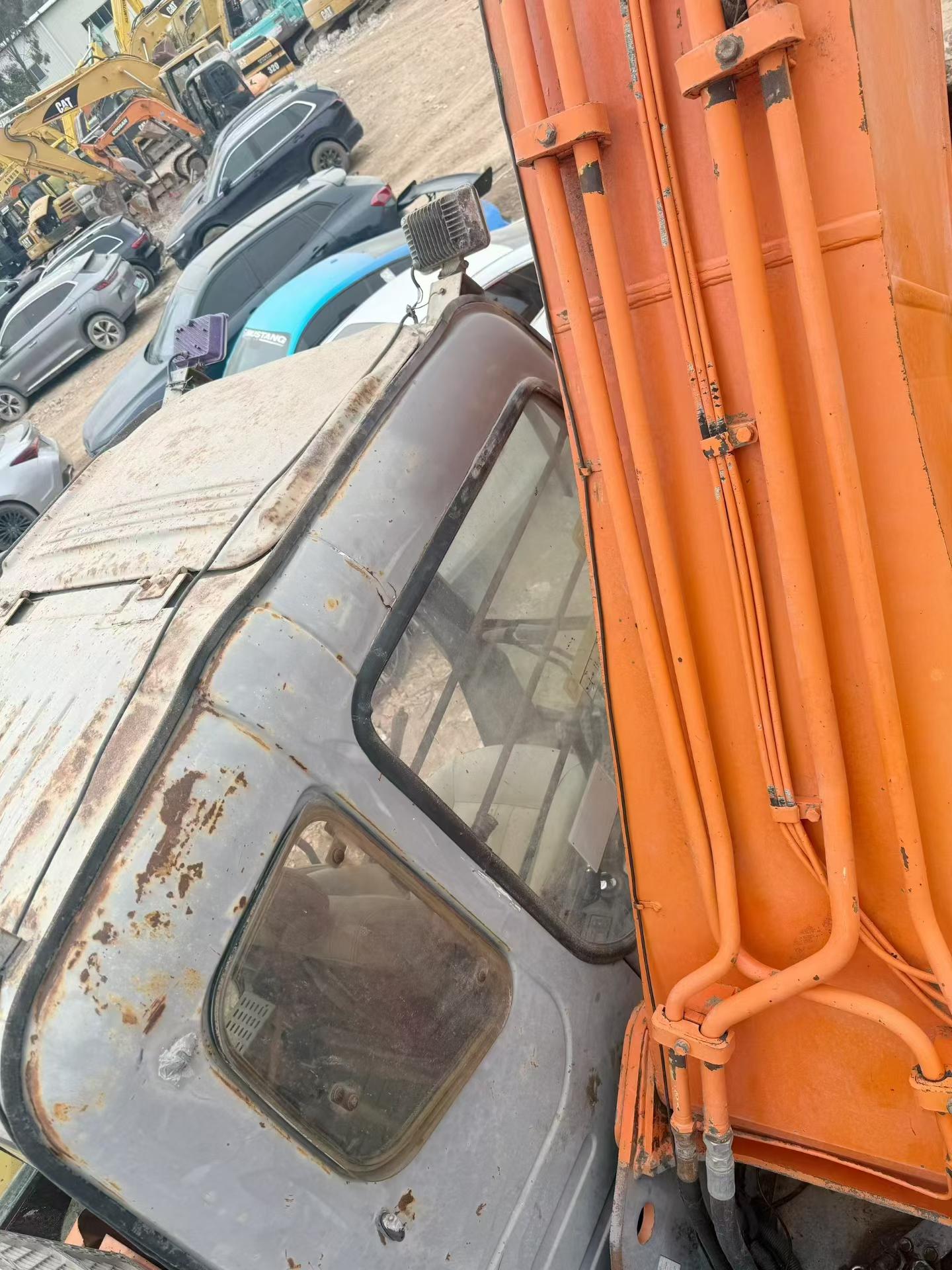 Buy Hitachi ZX200-6 Used Excavator / 5