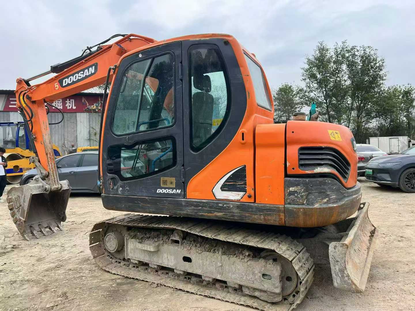 Buy Doosan DX75-9C Used Excavator / 2