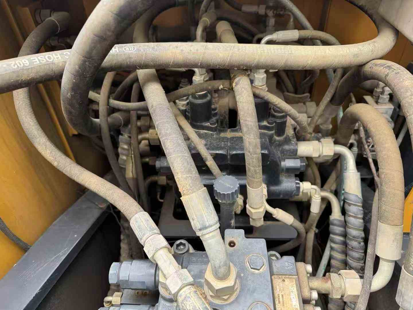 Buy XCMG XE135B Used Excavator / 6