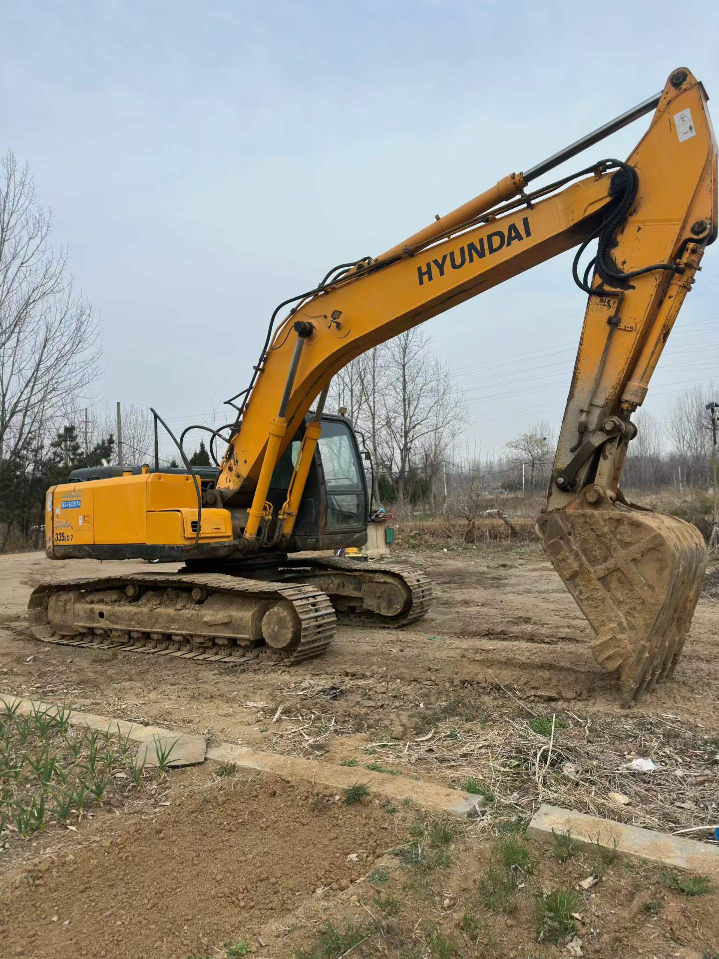 Buy Hyundai R225-7 Used Excavator / 2