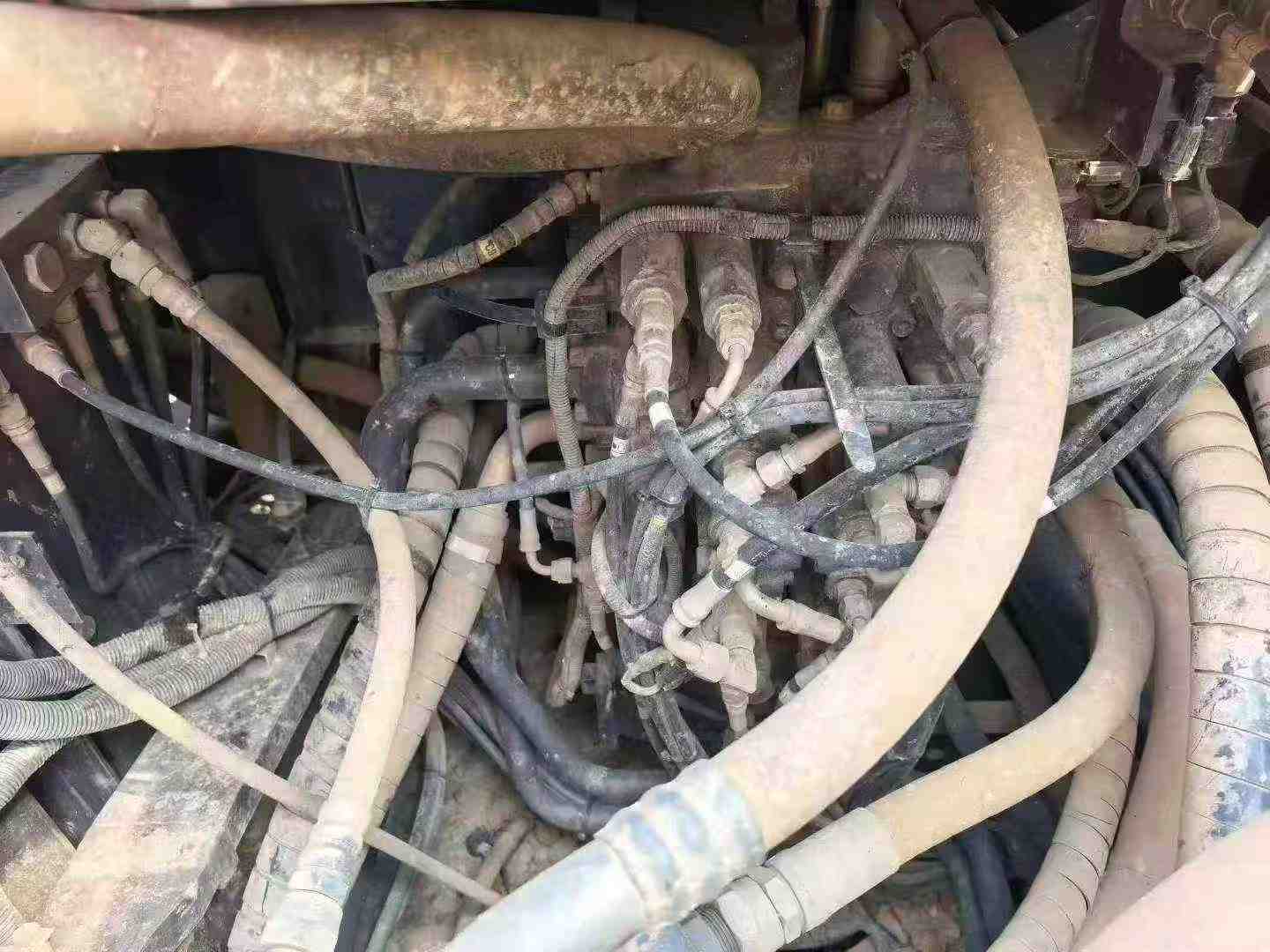 Buy Sumitomo SH210-5 Used Excavator / 2