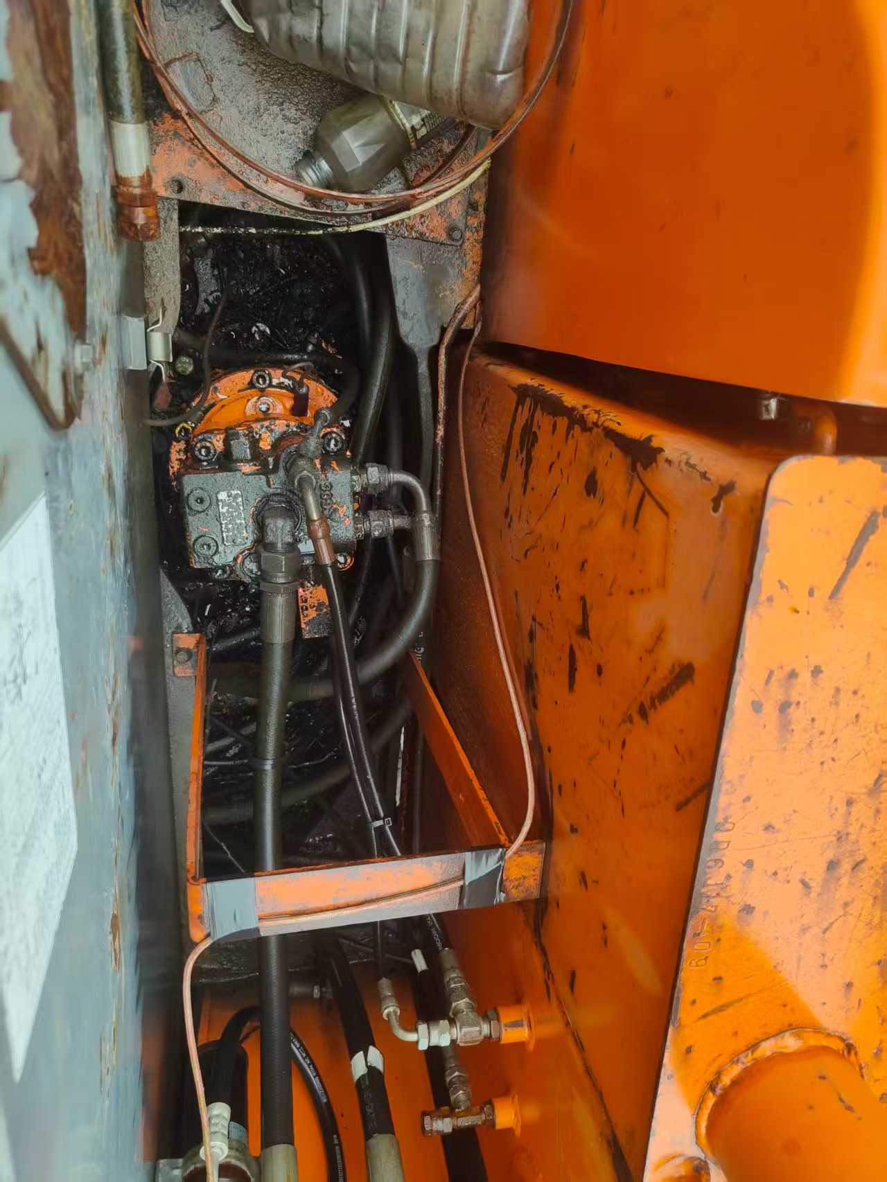 Buy Doosan DH60 Used Excavator / 5