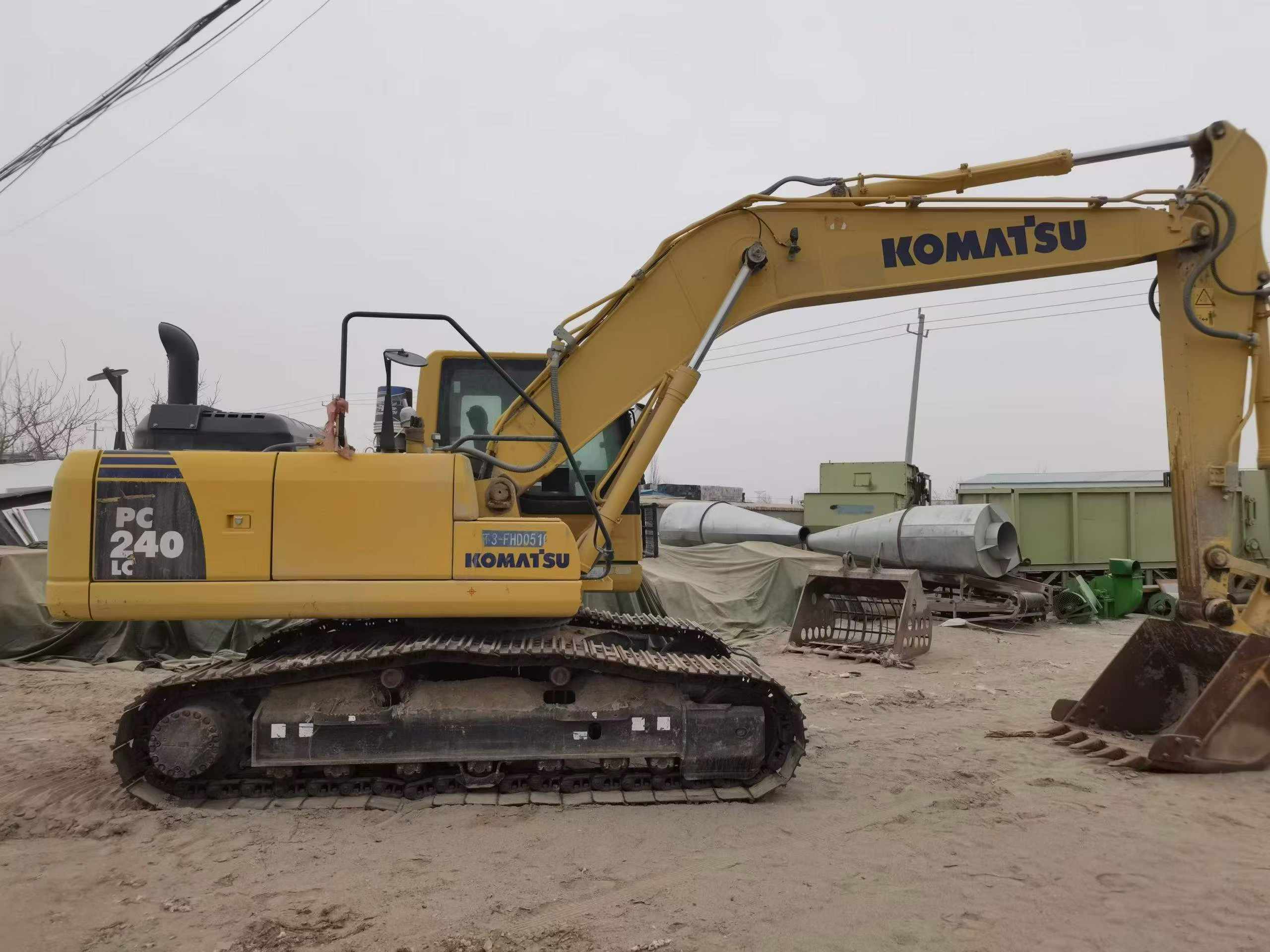 Buy Komatsu PC200-8 Used Excavator / 3