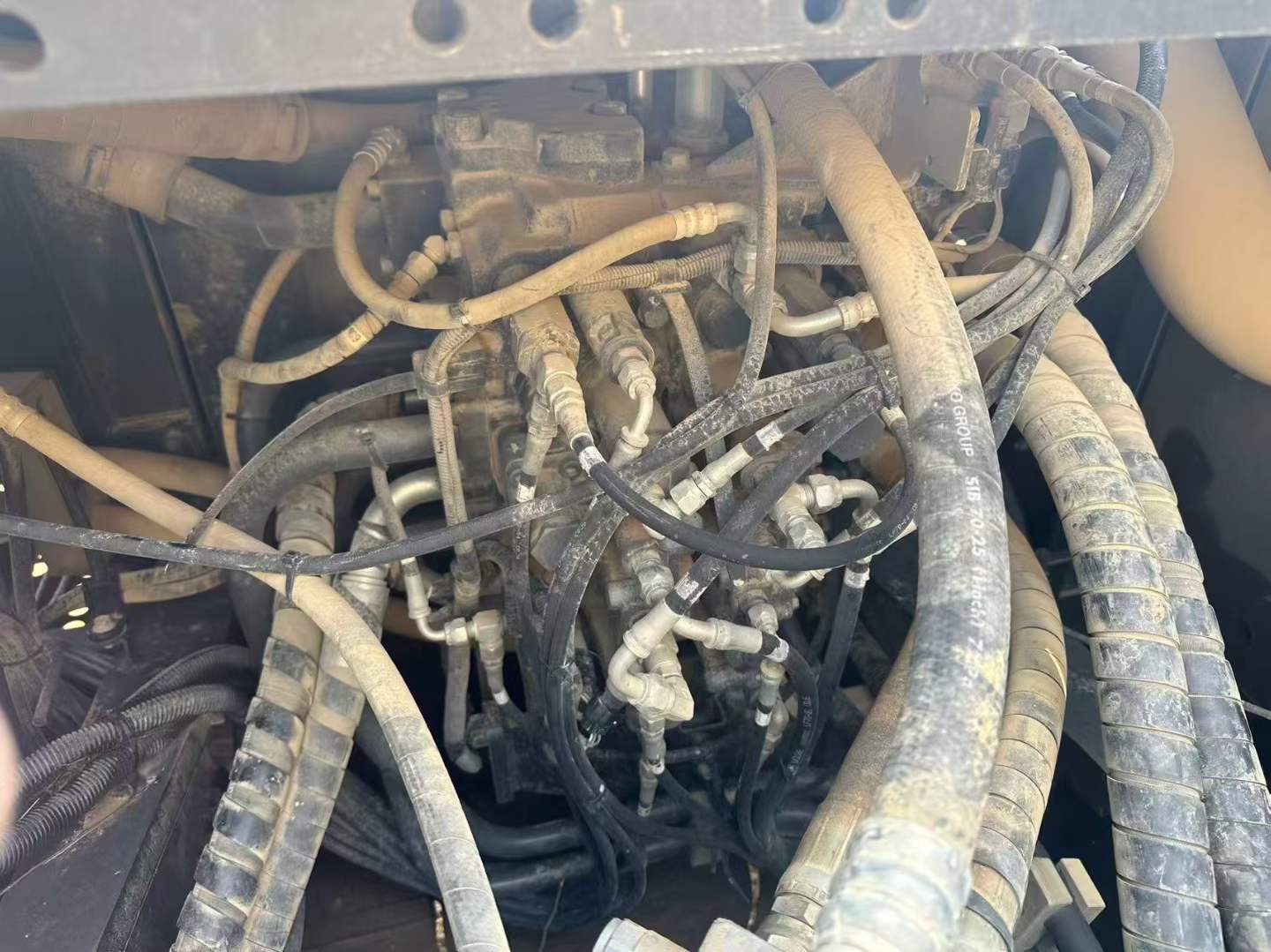 Buy Sumitomo S260 Used Excavator / 2