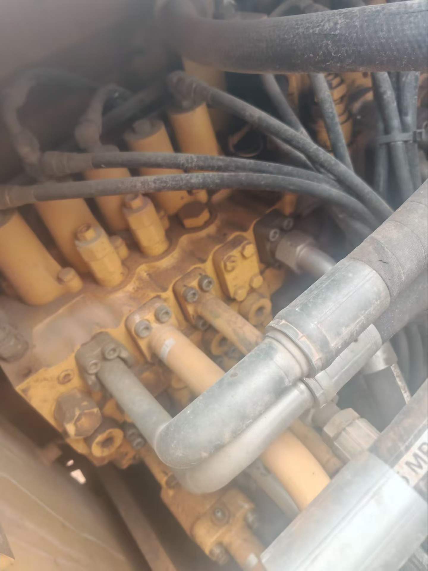 Buy Caterpillar 320A Used Excavator / 6