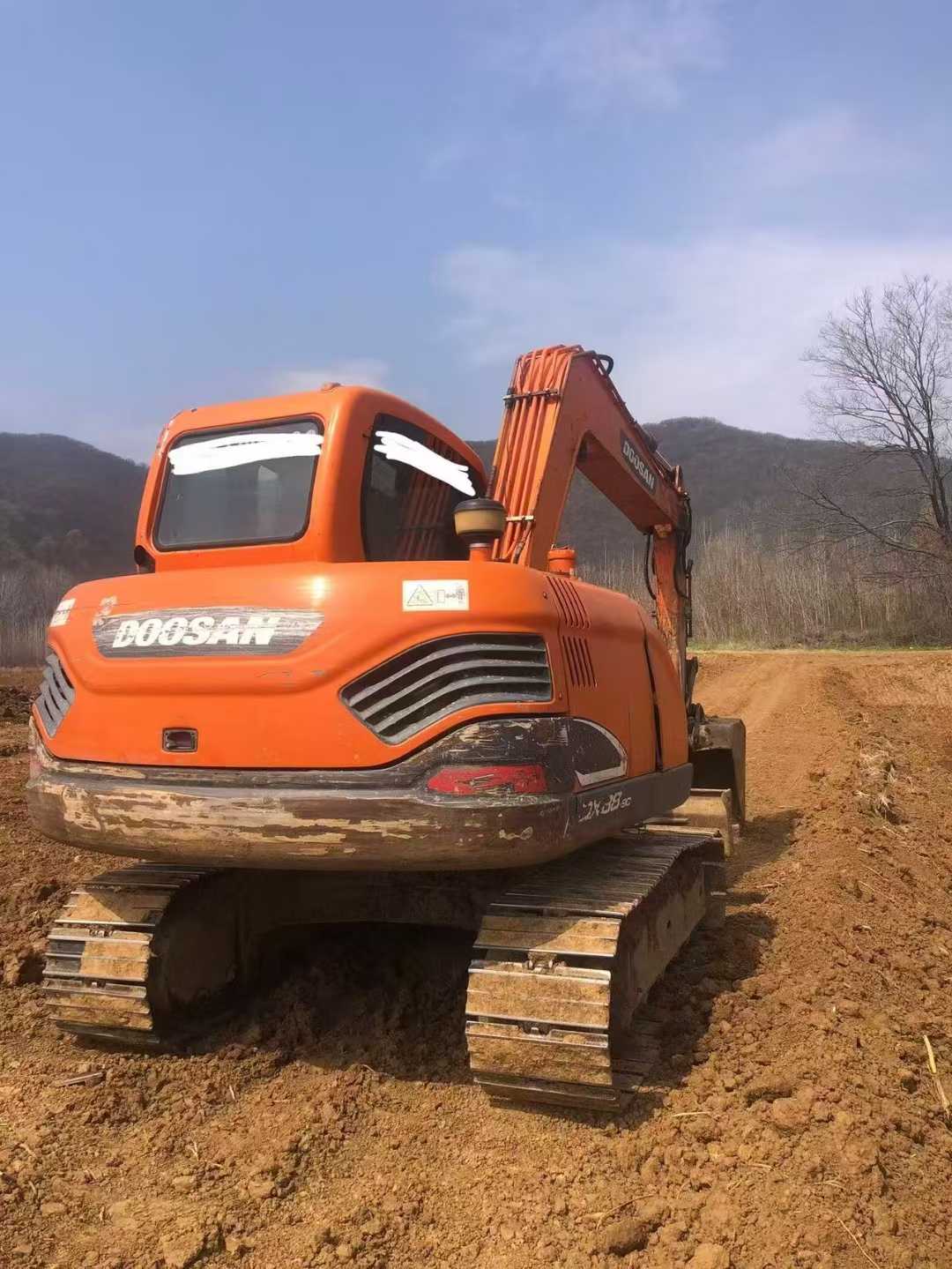 Buy Doosan DX75 Used Excavator / 4