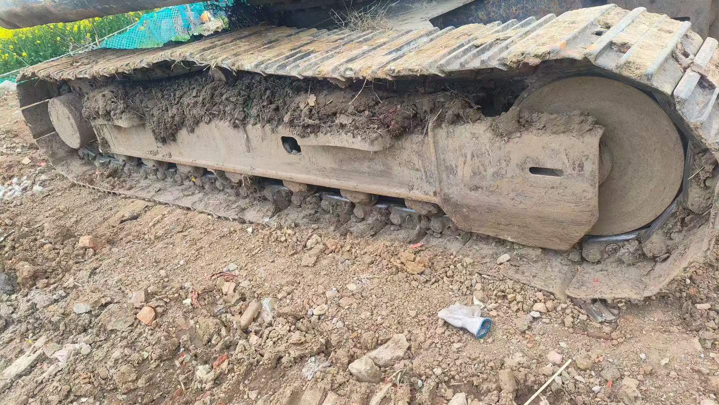 Buy XCMG XE135B Used Excavator / 5