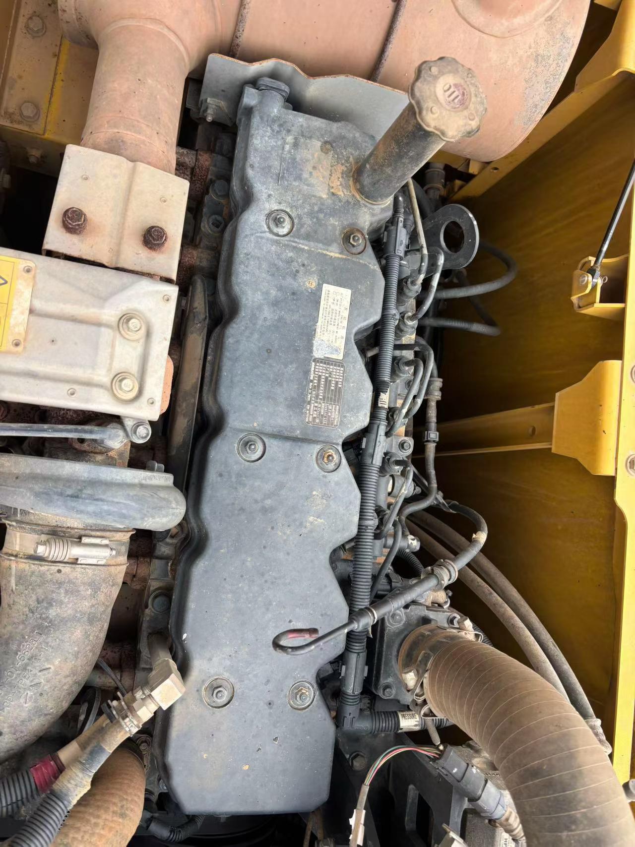 Buy Komatsu HB215LC-1 Used Excavator / 8