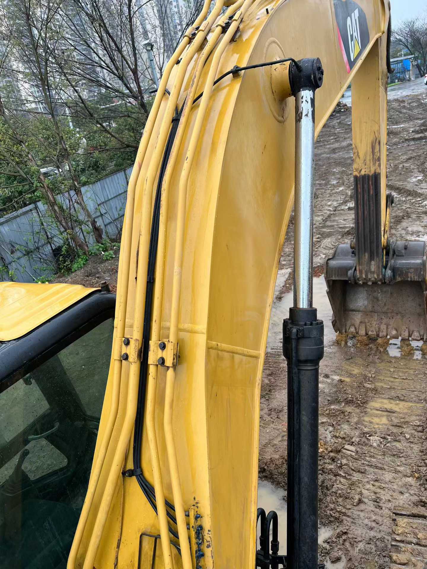 Buy Caterpillar 320D2GC Used Excavator / 4