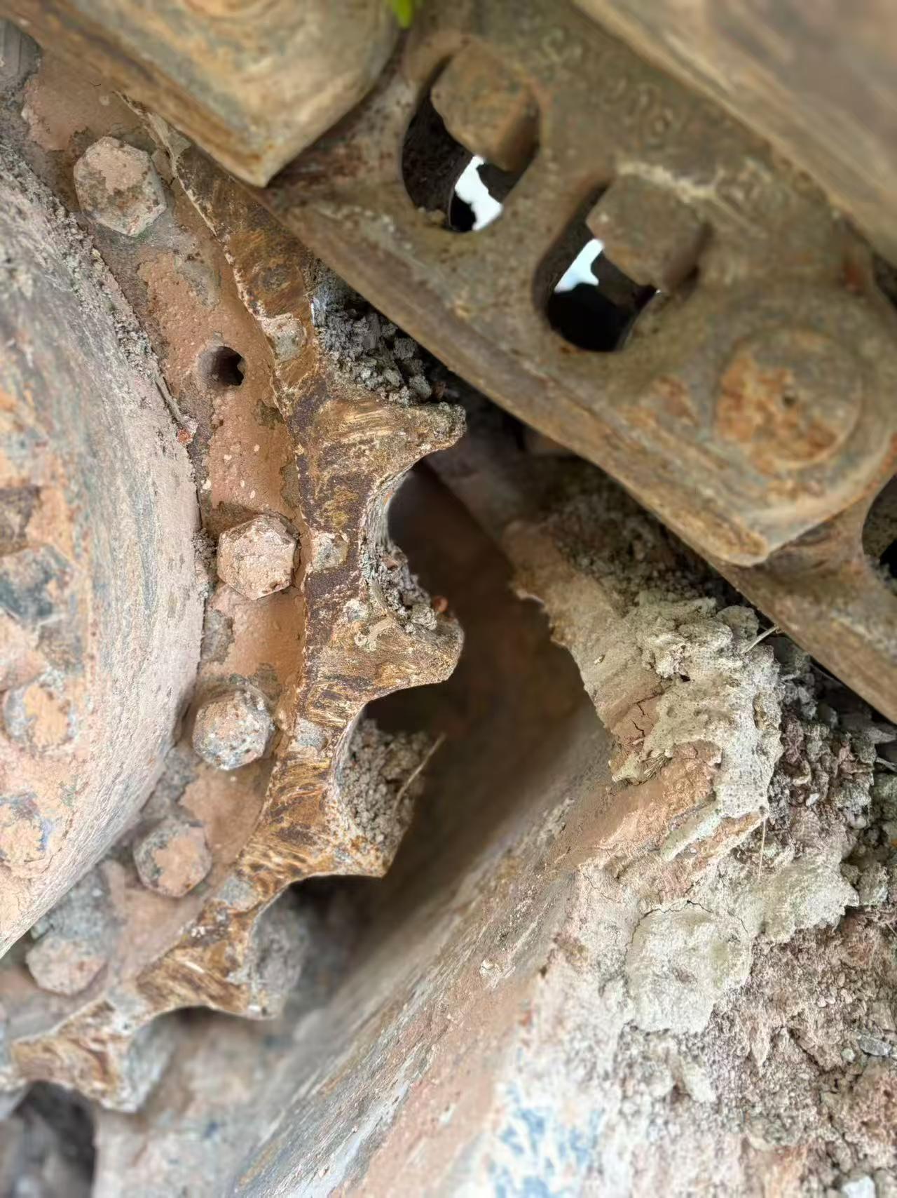 Buy Hitachi EX240-3 Used Excavator / 5