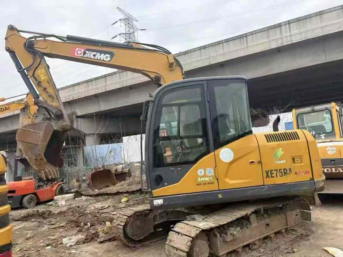 Buy XCMG XE75C Used Excavator / 6