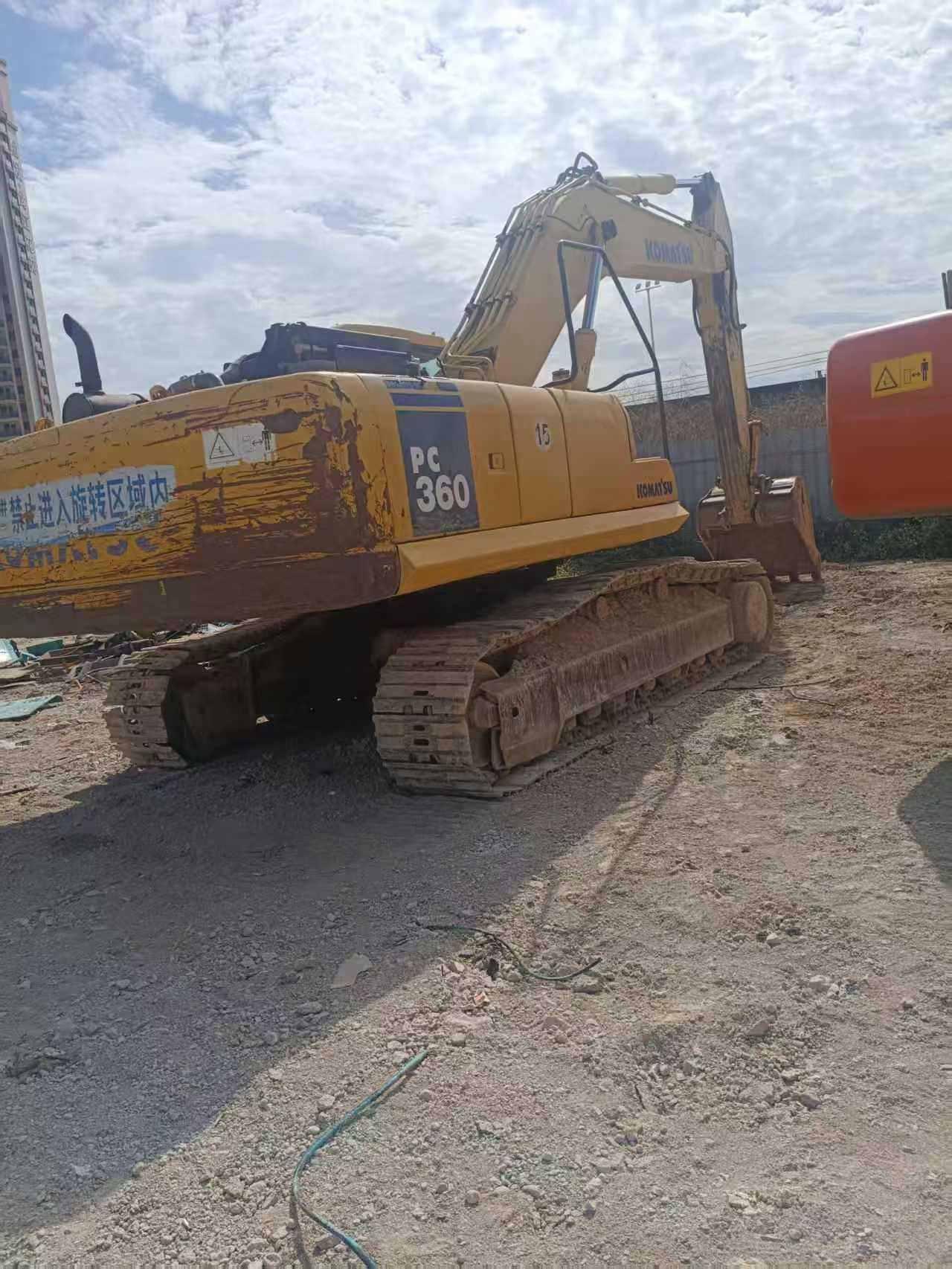 Buy Komatsu PC300-7 Used Excavator / 4