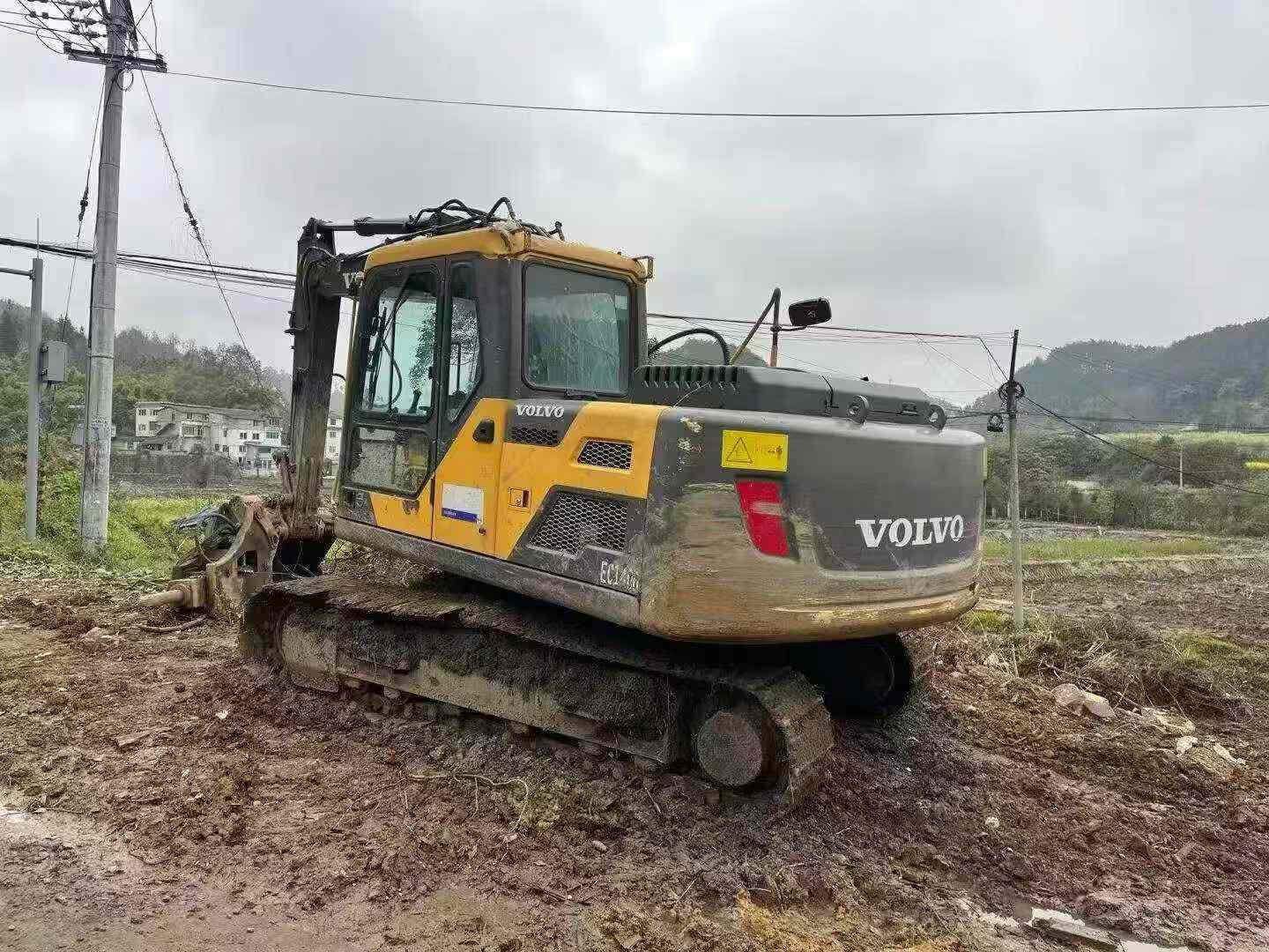 Buy Volvo L120E Used Excavator / 3