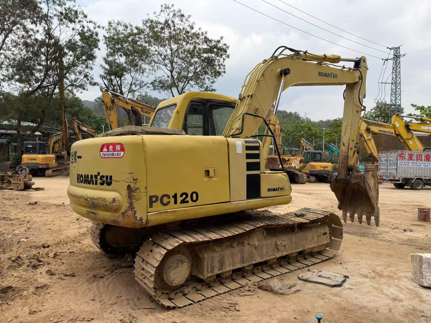 Buy Komatsu PC100-6 Used Excavator / 2