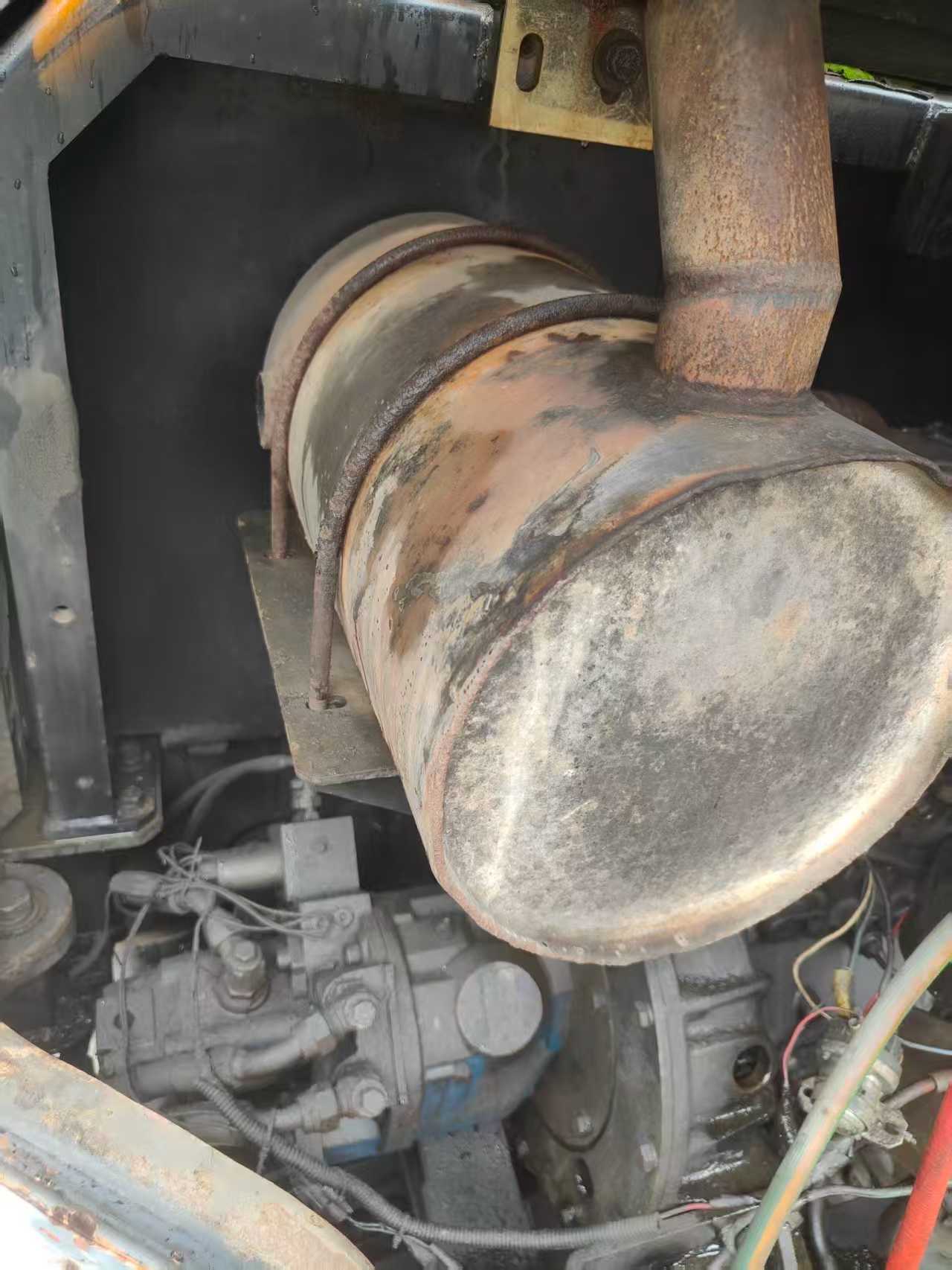 Buy Doosan DH60 Used Excavator / 6