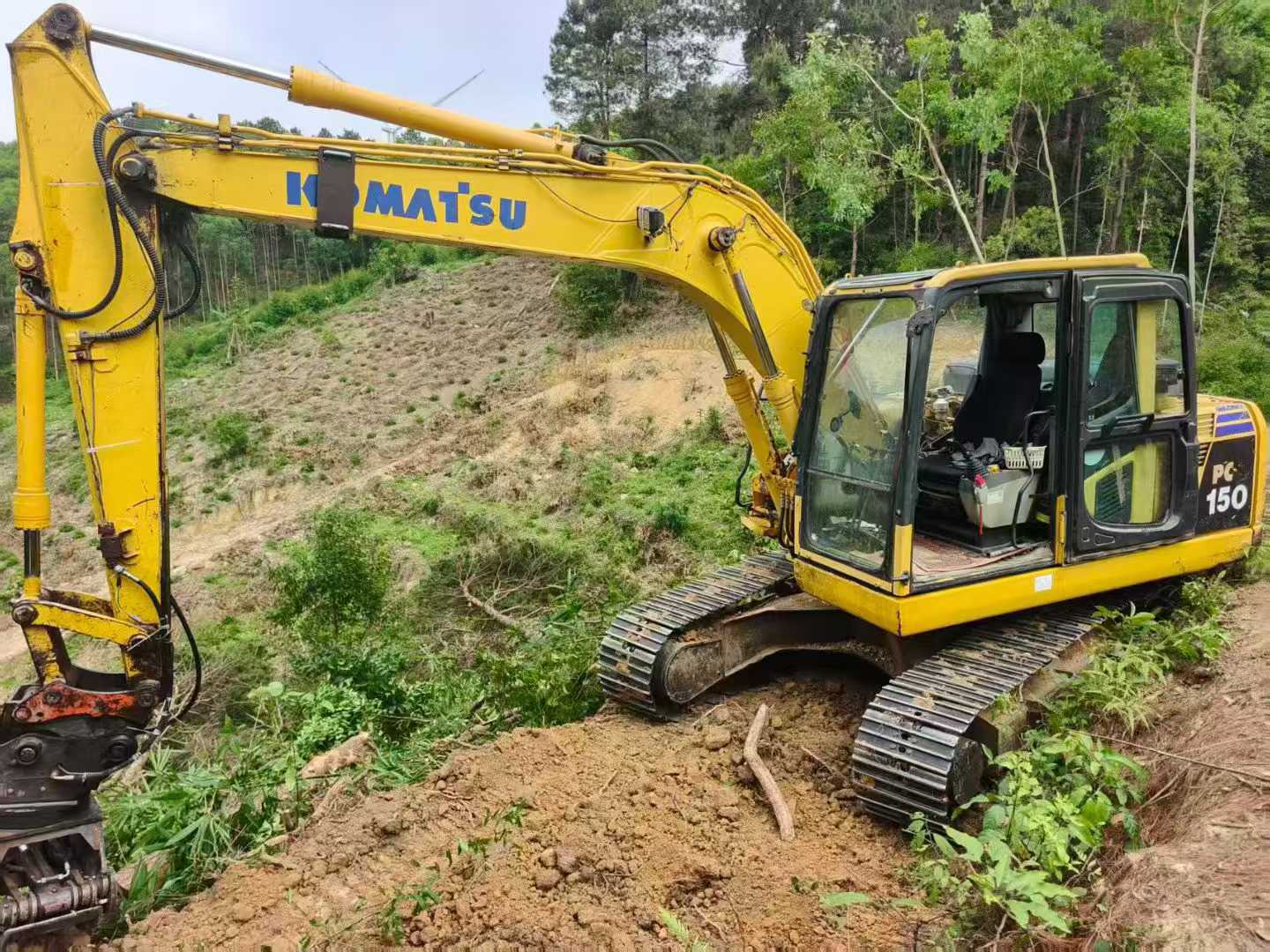 Buy Komatsu PC130-8 Used Excavator / 2