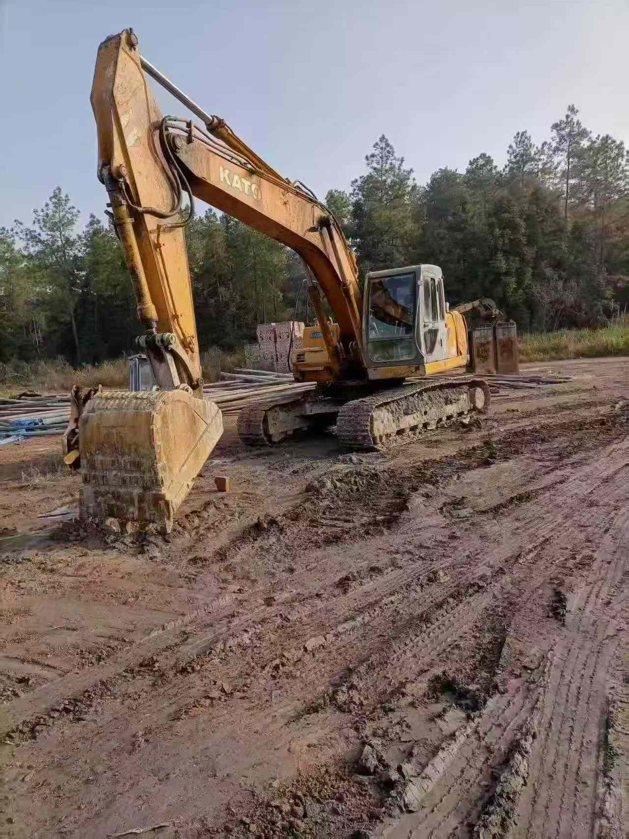 Buy Kato HD820 Used Excavator / 4
