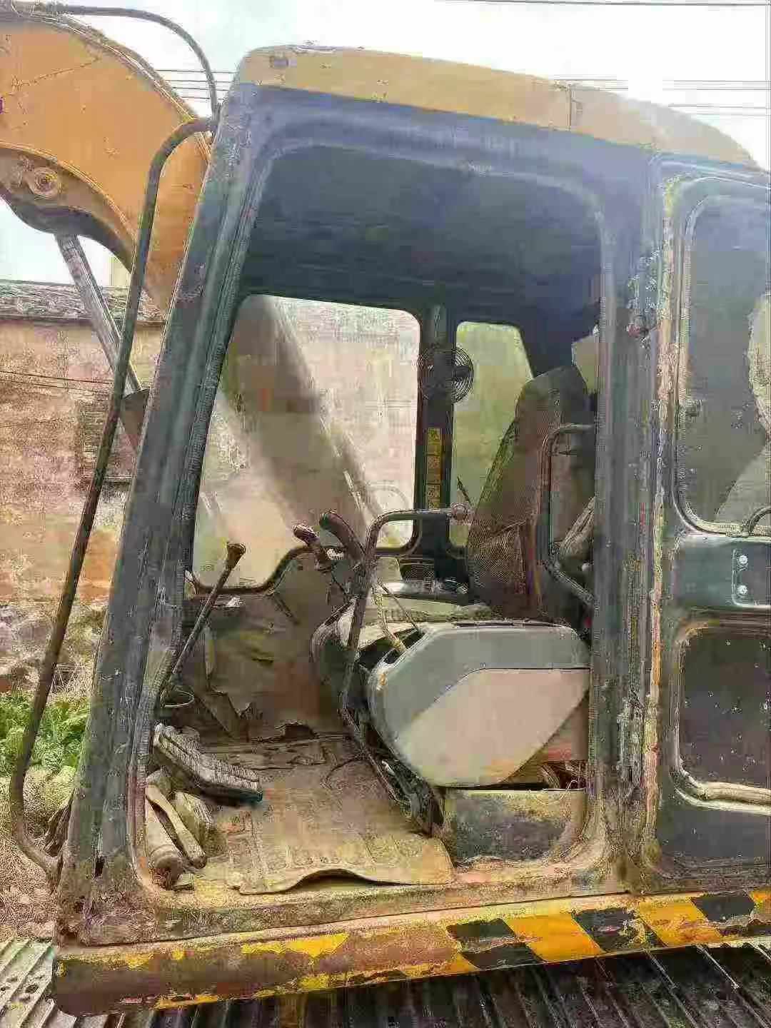 Buy Komatsu PC60-7 Used Excavator / 8