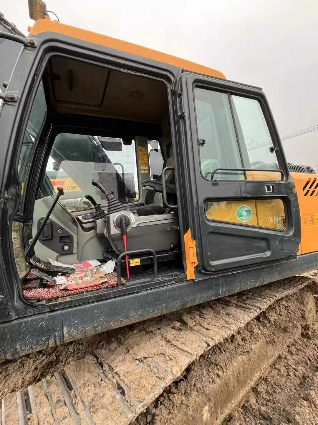 Buy Hyundai R215-7 Used Excavator / 8