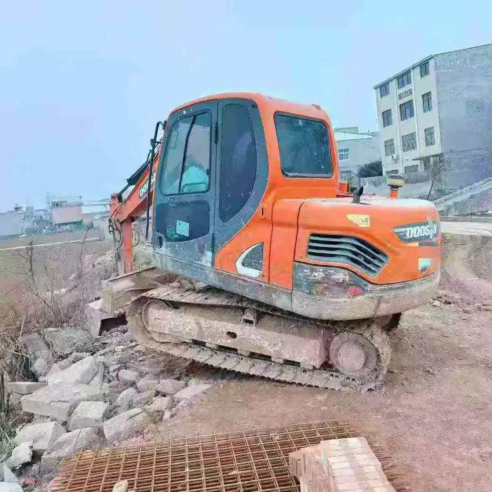 Buy Doosan DX75 Used Excavator / 3