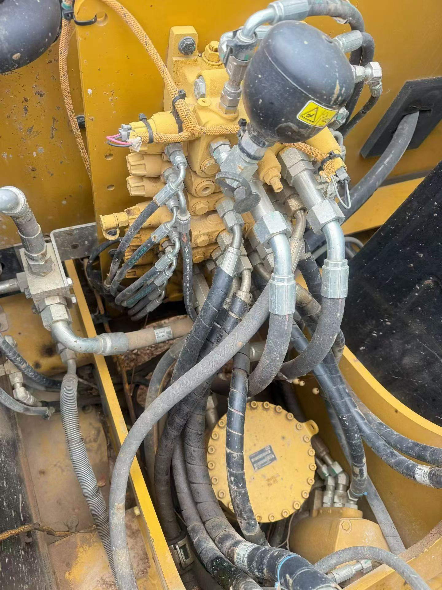 Buy Caterpillar 307B Used Excavator / 4