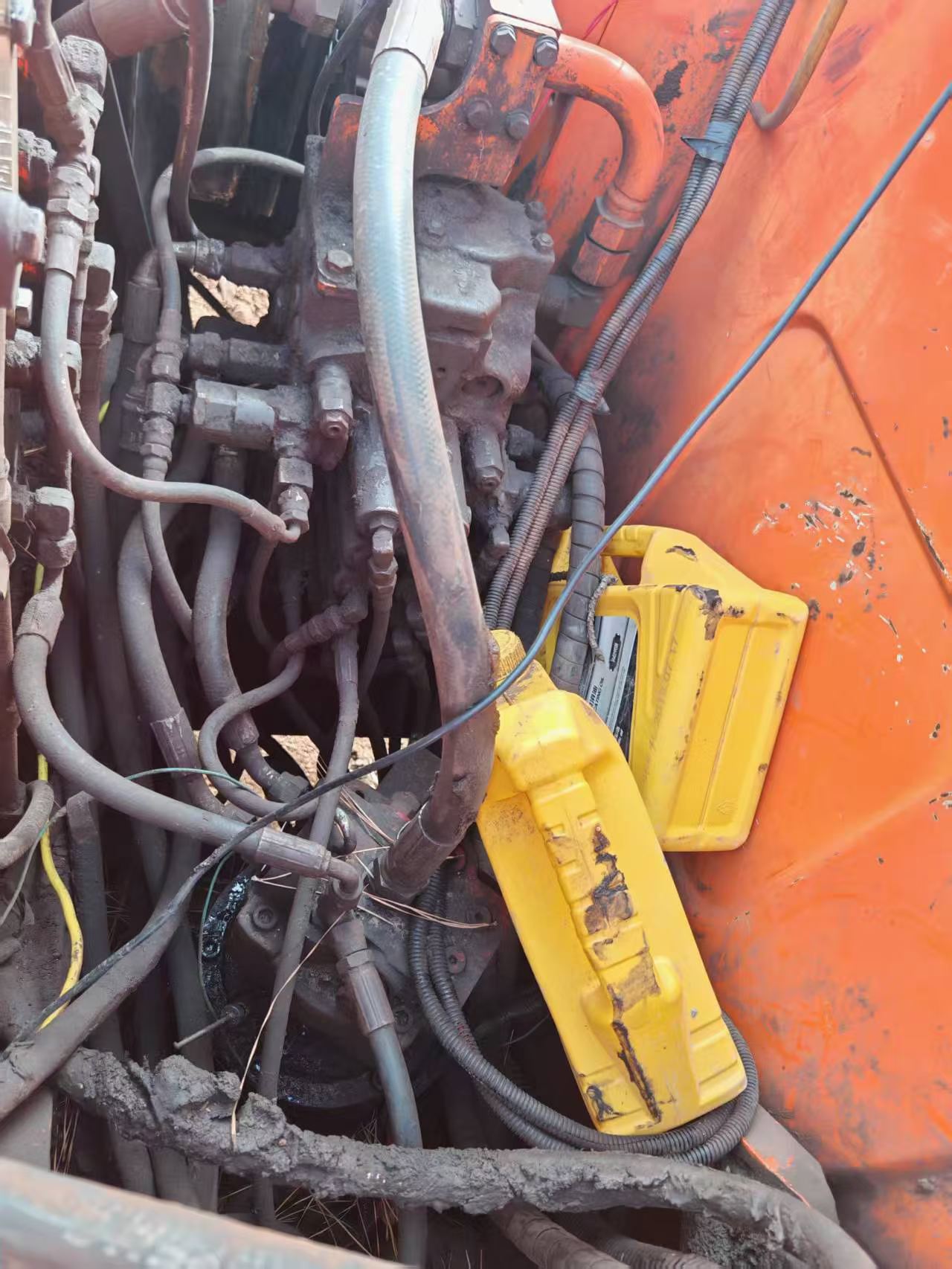 Buy Doosan DH80 Used Excavator / 4