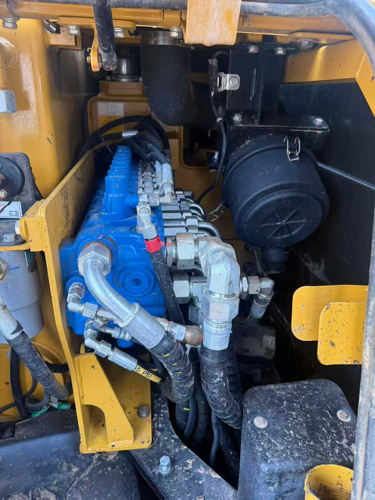 Buy Sany SY60 Used Excavator / 8