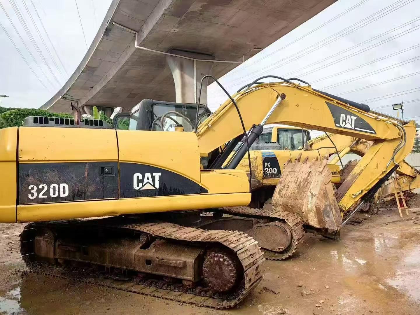 Buy Caterpillar 320D Used Excavator / 5