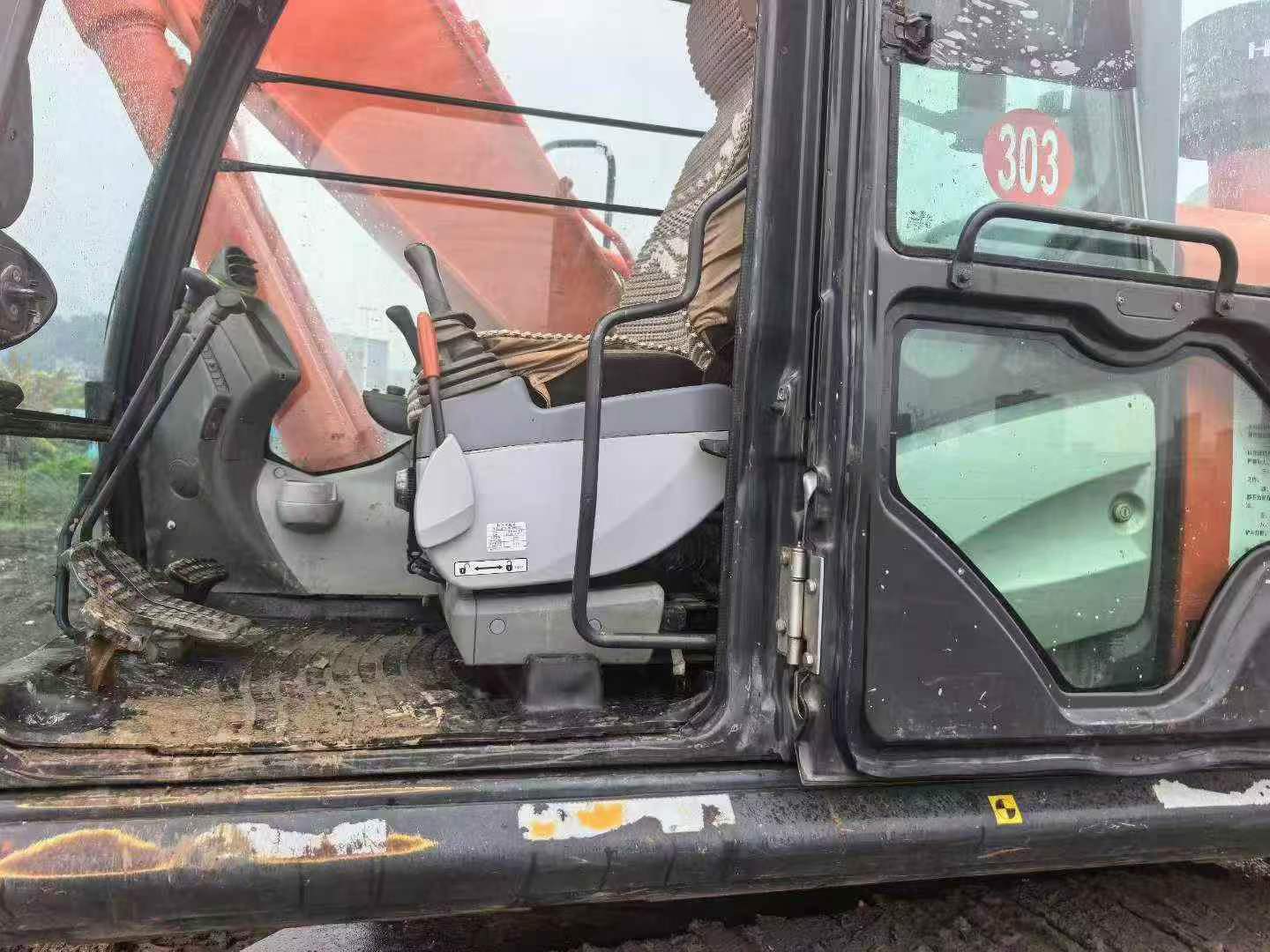 Buy Hitachi ZX260-3G Used Excavator / 6