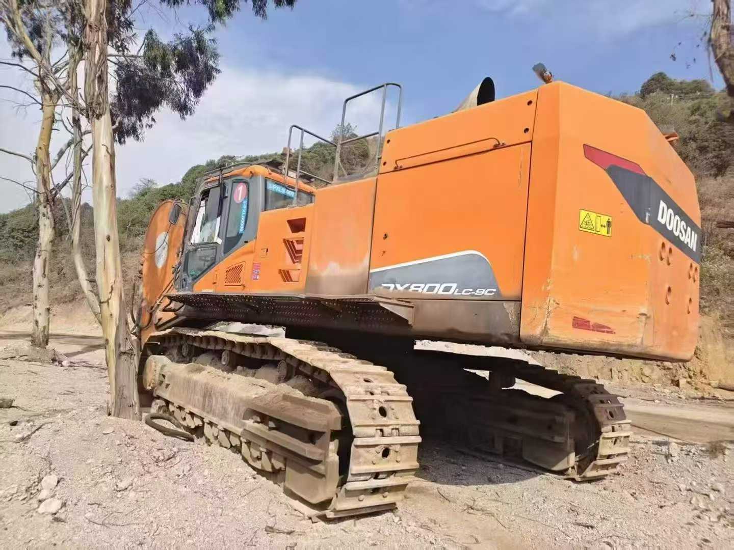 Buy Doosan DX800HD Used Excavator / 3