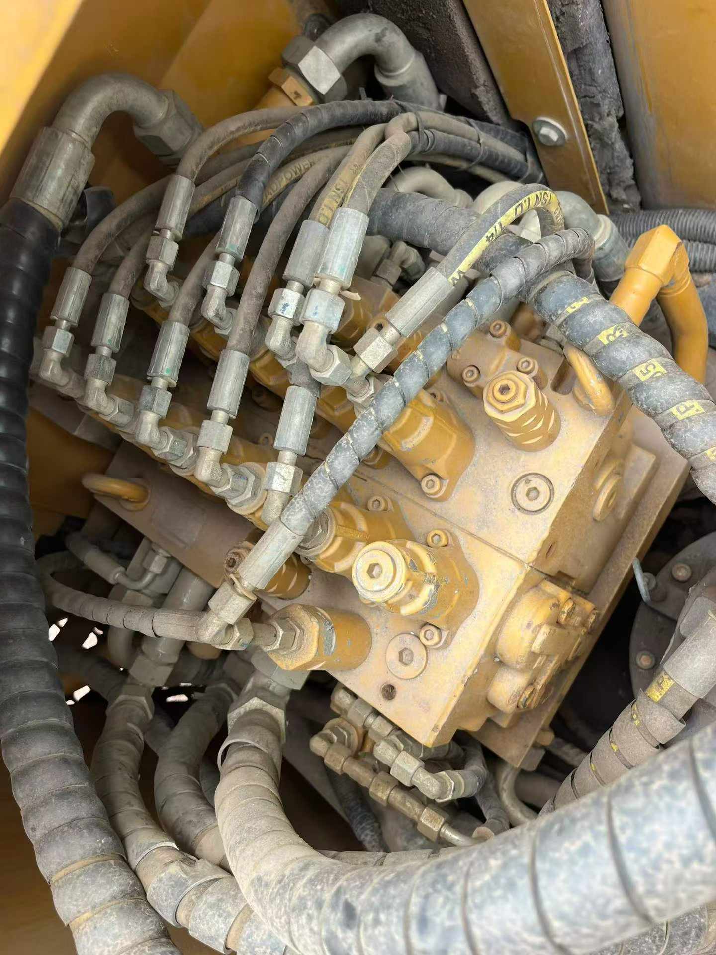 Buy Sany SY135 Used Excavator / 6