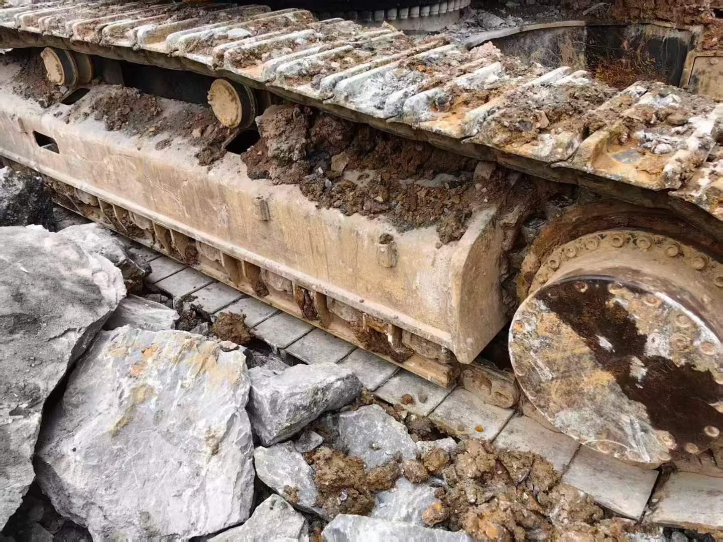 Buy Caterpillar 349E Used Excavator / 6