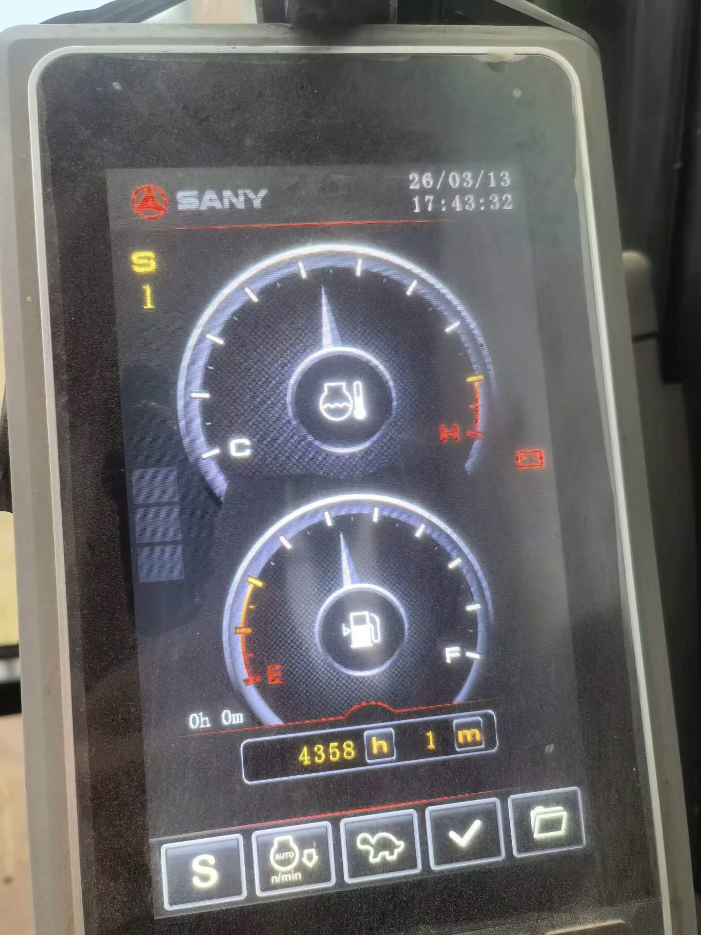 Buy Sany SY135 Used Excavator / 4